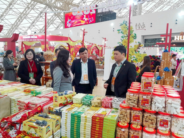 Khu gian hàng trưng bày sản phẩm của Hải Phòng tại Hội chợ mùa xuân lần thứ nhất năm 2026
